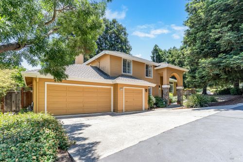 3800 Bouwina Ct, Concord, CA, 94518-4213 | Card Image