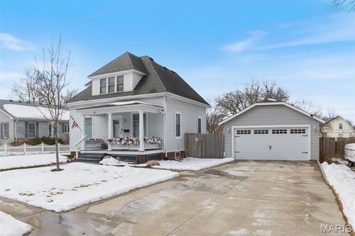 843 Madison Ave, Edwardsville, IL, 62025-2323 | Card Image