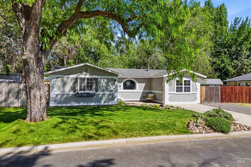 9 Canyon Dr, Middleton, ID, 83644-3034 | Card Image