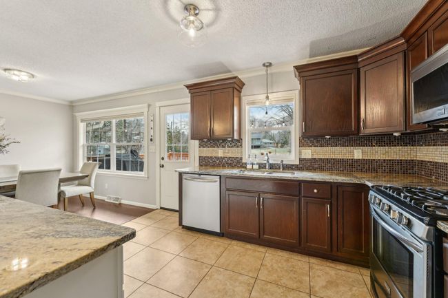 20-web-or-mls-Woodland Ln-1204-020.jpg | Image 12