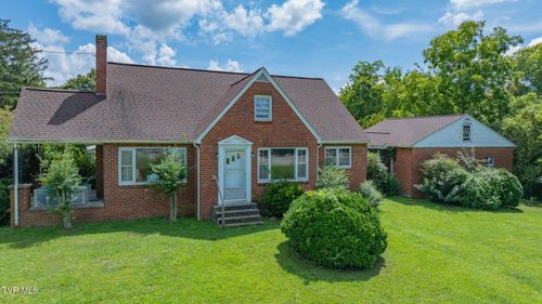 100 Salvage Ln, Johnson City, TN, 37604-9320 | Card Image