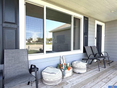 812 Sunridge Dr, Beatrice, NE, 68310-4106 | Card Image