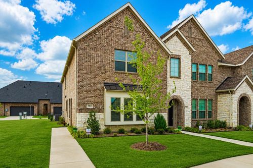 7053 Cedar Creek Dr, Grand Prairie, TX, 75054-4072 | Card Image