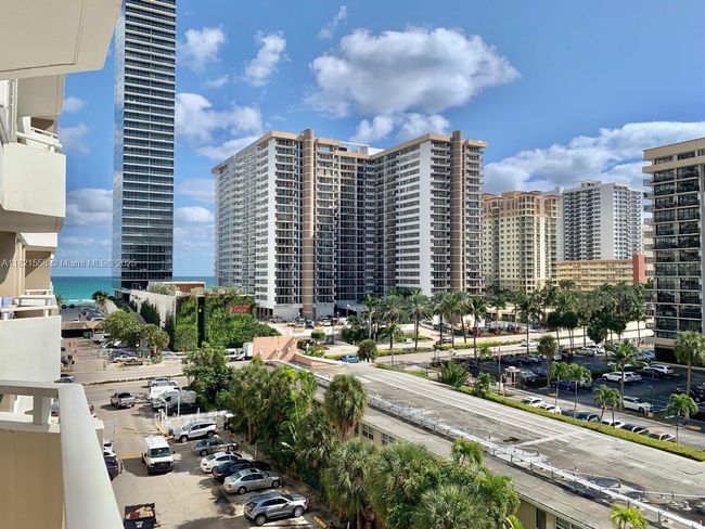 APT-5C - 1985 S Ocean Dr, Condo with 1 bedrooms, 2 bathrooms and null parking in Hallandale Beach FL | Image 18