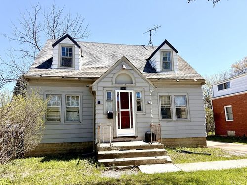 5866 N 39th Street, Milwaukee, WI, 53209 | Card Image