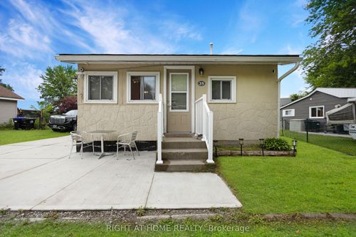 25 Playfair Dr, Waubaushene, ON, L0K2C0 | Card Image
