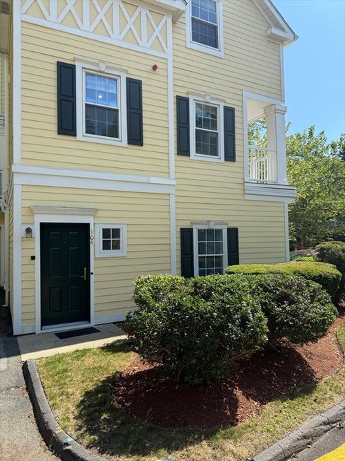 104-104 Gazebo Cir, Reading, MA, 01867-4058 | Card Image