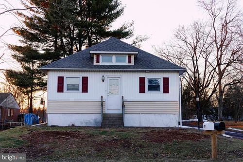 214 Trumbauersville Rd, QUAKERTOWN, PA, 18951-2651 | Card Image
