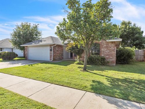 4001 Tori Pl, Yukon, OK, 73099-2901 | Card Image