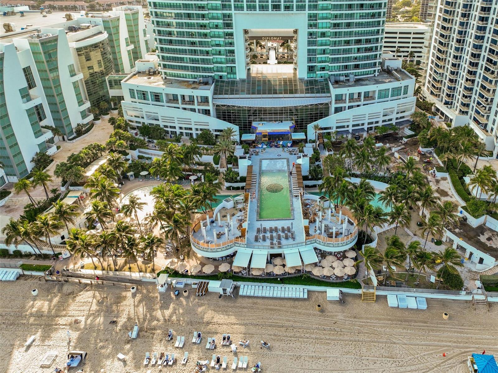 Residential Lease in Hollywood 5