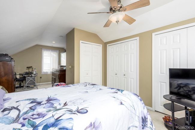 21-web-or-mls-20450 Lochmoor - Interior (14 of 17).jpg | Image 20