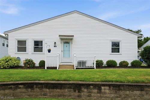 15a-2549 Royal County Down, Green, OH, 44685-8101 | Card Image