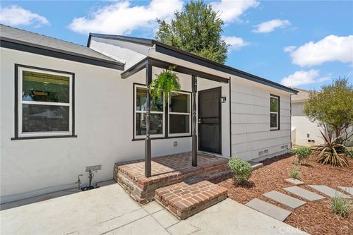 941 E Ridgewood St, Long Beach, CA, 90807-1021 | Card Image