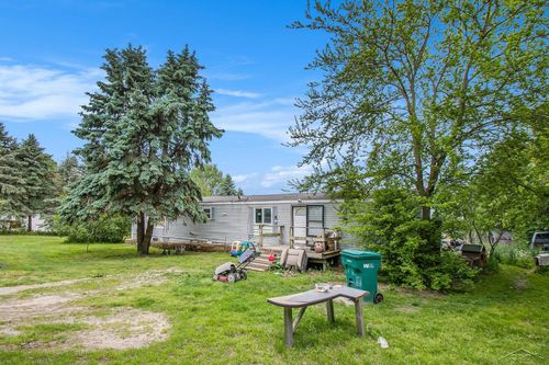 8305 Goodwin Rd, Lyons, MI, 48851-9670 | Card Image