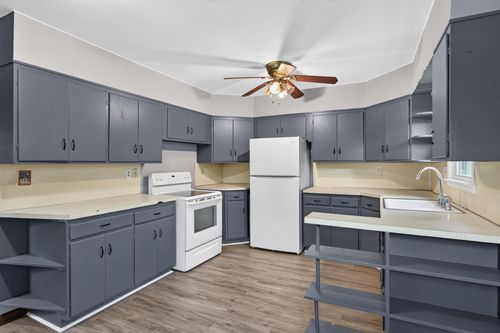 2841 Blackstone Ave, Saint Louis Park, MN, 55416-1807 | Card Image