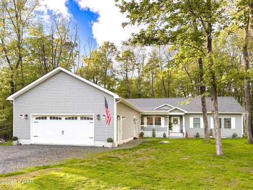 115 Yellow Wood Dr, Milford, PA, 18337-7026 | Card Image