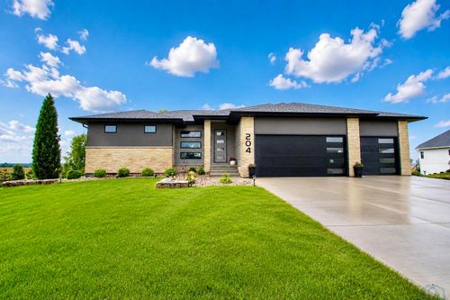 204 Pinewood Park, Jefferson, SD, 57038-6897 | Card Image