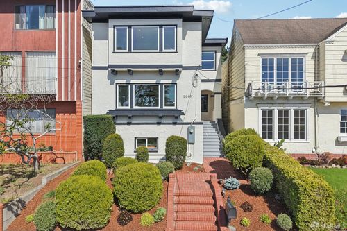 2040 16th Ave, San Francisco, CA, 94116-1238 | Card Image