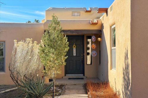 64 Cibola Circle, Santa Fe, NM, 87505 | Card Image