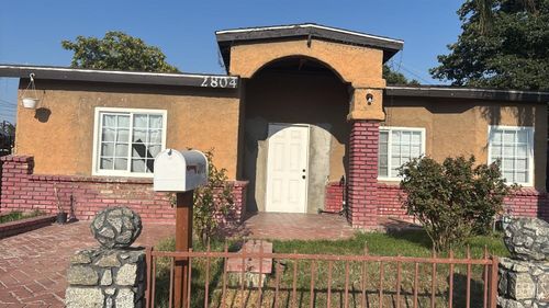 2804 Q St, Bakersfield, CA, 93301-2550 | Card Image