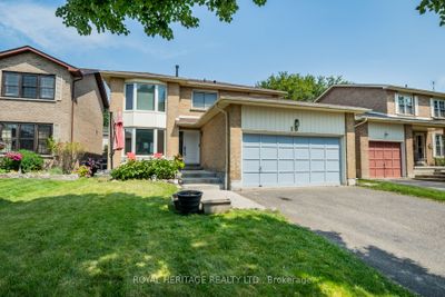 10 Mowat Crt, House other with 4 bedrooms, 3 bathrooms and 4 parking in Whitby ON | Image 1