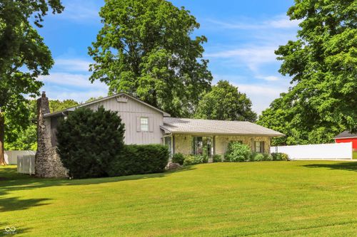 1062 W Stan Mar Estates Dr, Brazil, IN, 47834-8271 | Card Image