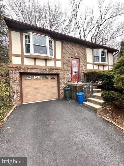 3203 Mannerchor Road, TEMPLE, PA, 19560 | Card Image