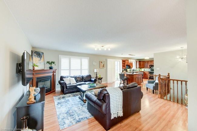 7 Burnside Dr, House other with 4 bedrooms, 3 bathrooms and 9 parking in Ayr ON | Image 6