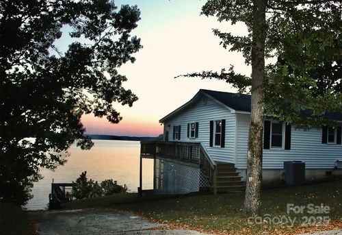 2298 Singleton Creek Rd, Liberty Hill, SC, 29074-8035 | Card Image