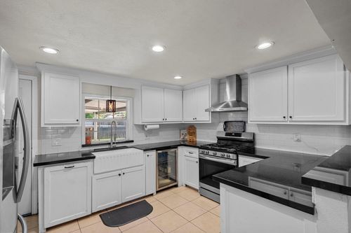 1001 Joseph St, Pasadena, TX, 77506-5214 | Card Image