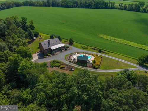 860 Old Ferry Road, MILLERSTOWN, PA, 17062 | Card Image