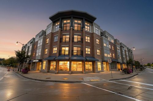 420-141 Main Street, RACINE, WI, 53403 | Card Image