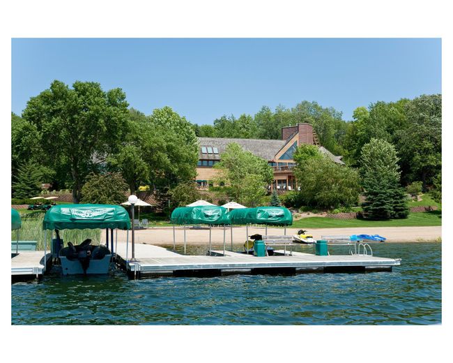 Even the jet ski lifts are powered lifts | Image 27