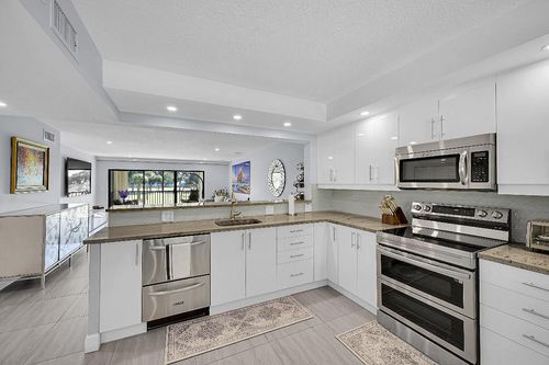 201-12870 Briarlake Dr, Palm Beach Gardens, FL, 33418-6978 | Card Image