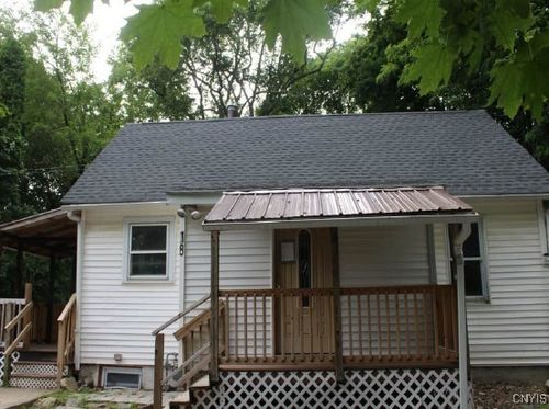 18 Hillside Pl, Highland, NY, 12528-1406 | Card Image