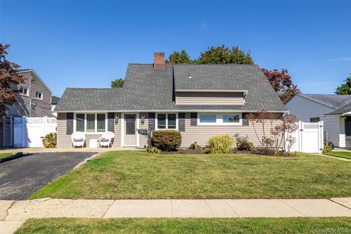 141 Horn Lane, Hempstead, NY, 11756 | Card Image