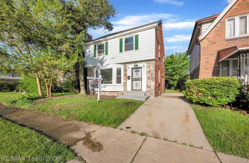 18611 Prairie St, Detroit, MI, 48221-2133 | Card Image