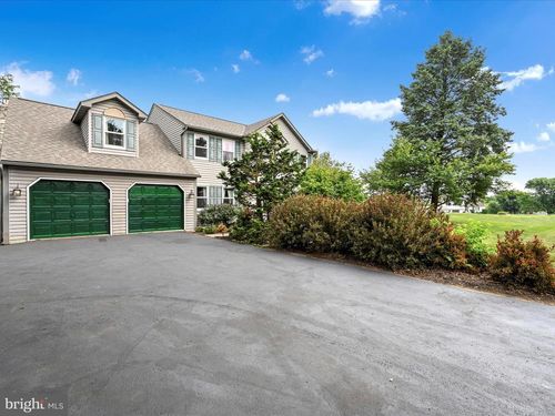 13 Timothy Dr, MERTZTOWN, PA, 19539-9618 | Card Image