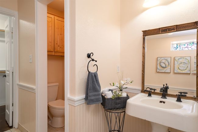 600 Seals Rd, House other with 4 bedrooms, 3 bathrooms and null parking in Bartonville TX | Image 22