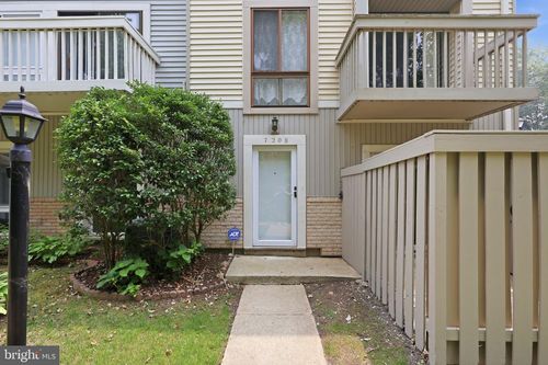 25c-7208 Jillspring Ct, SPRINGFIELD, VA, 22152-3650 | Card Image
