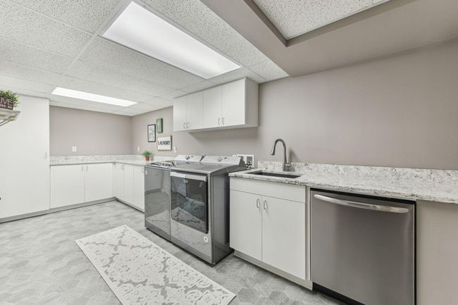 Laundry Room with Sink and Dishwasher | Image 32