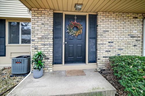 931 S Gammon Rd, Madison, WI, 53719-1323 | Card Image