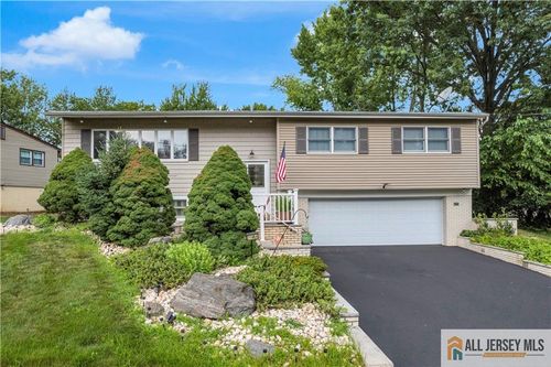 21 Wilk Rd, Edison, NJ, 08837-2726 | Card Image