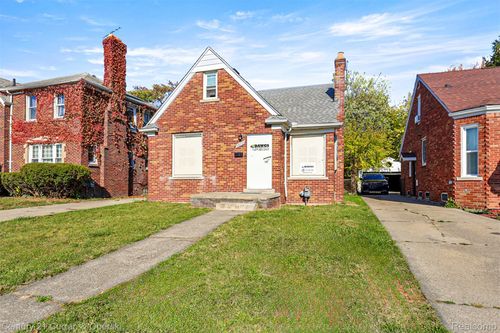 15011 Bringard Dr, Detroit, MI, 48205-1359 | Card Image