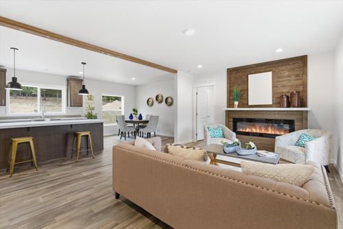 401 Osprey Rd, Eureka, MT, 59917-9237 | Card Image