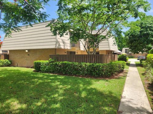 5609 56th Way, West Palm Beach, FL, 33409-7105 | Card Image