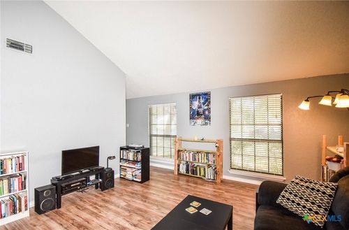 2202 Stagecoach Trl, Temple, TX, 76502-3226 | Card Image