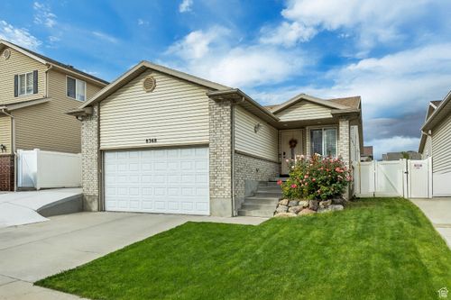 8368 Oak Gate Dr, West Jordan, UT, 84081-1824 | Card Image