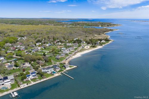 22 Laura Lee Dr, Center Moriches, NY, 11934-3713 | Card Image