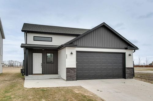 7052 Benji Ln, Horace, ND, 58047-2822 | Card Image